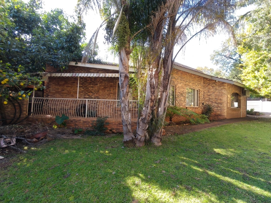 3 Bedroom Property for Sale in Safari Gardens North West